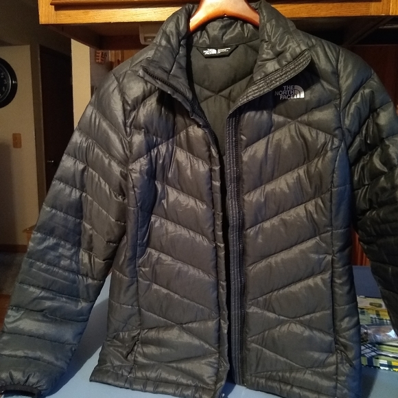 Northface coat size small very warm black - Picture 3 of 3